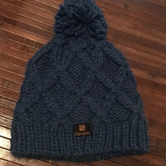 New York Rangers hat 🎩FREE GIFT INCLUDED - Picture 1 of 3
